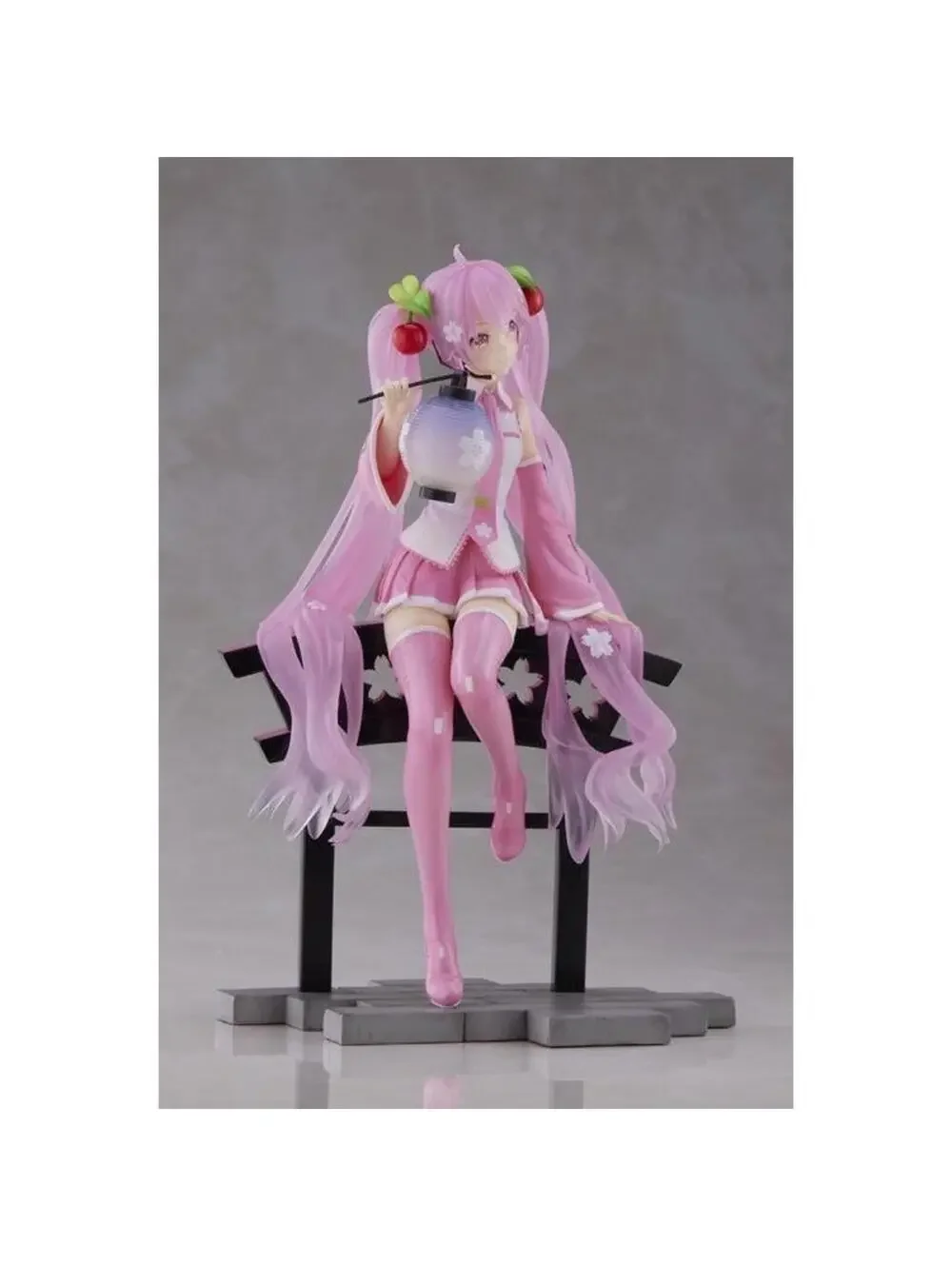 Taito Hatsune Miku Sakura Miku Lantern Ver Coreful Figure Pink New Sakura 2021